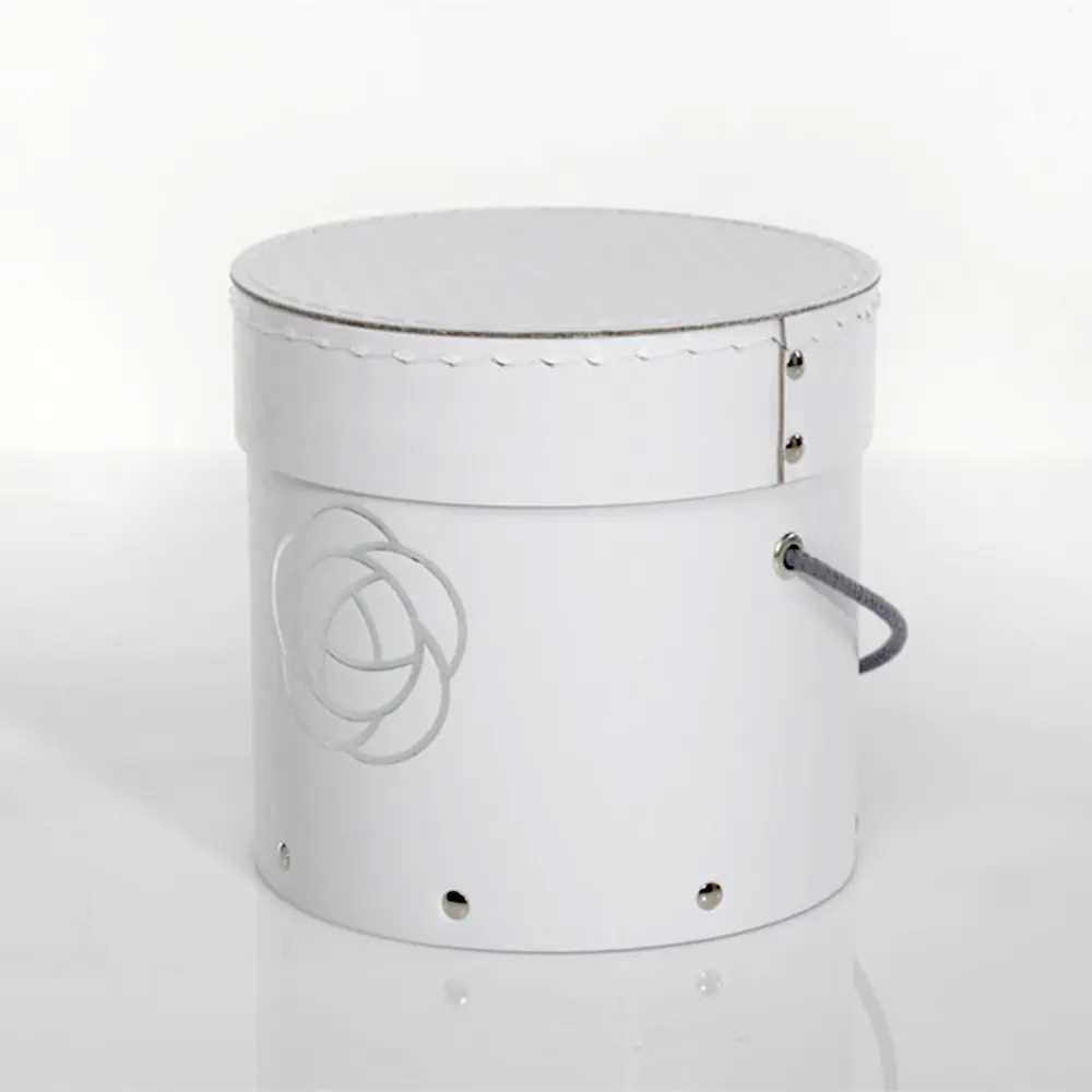 Cardboard hatbox with handle - Seven Group