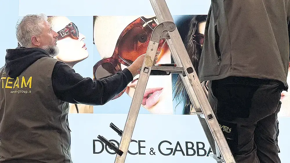 Display case assembly - Seven Group